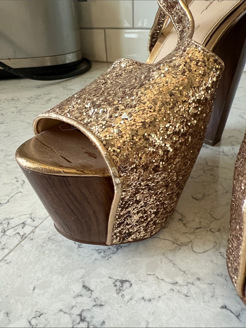 Disco Gold Glitter Platform - Jessica Simpson Dani Sz 11 - Picture 2 of 9
